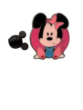 Disney Minnie Mouse Trading Pin 20220 One Family Sitting Circle Badge
